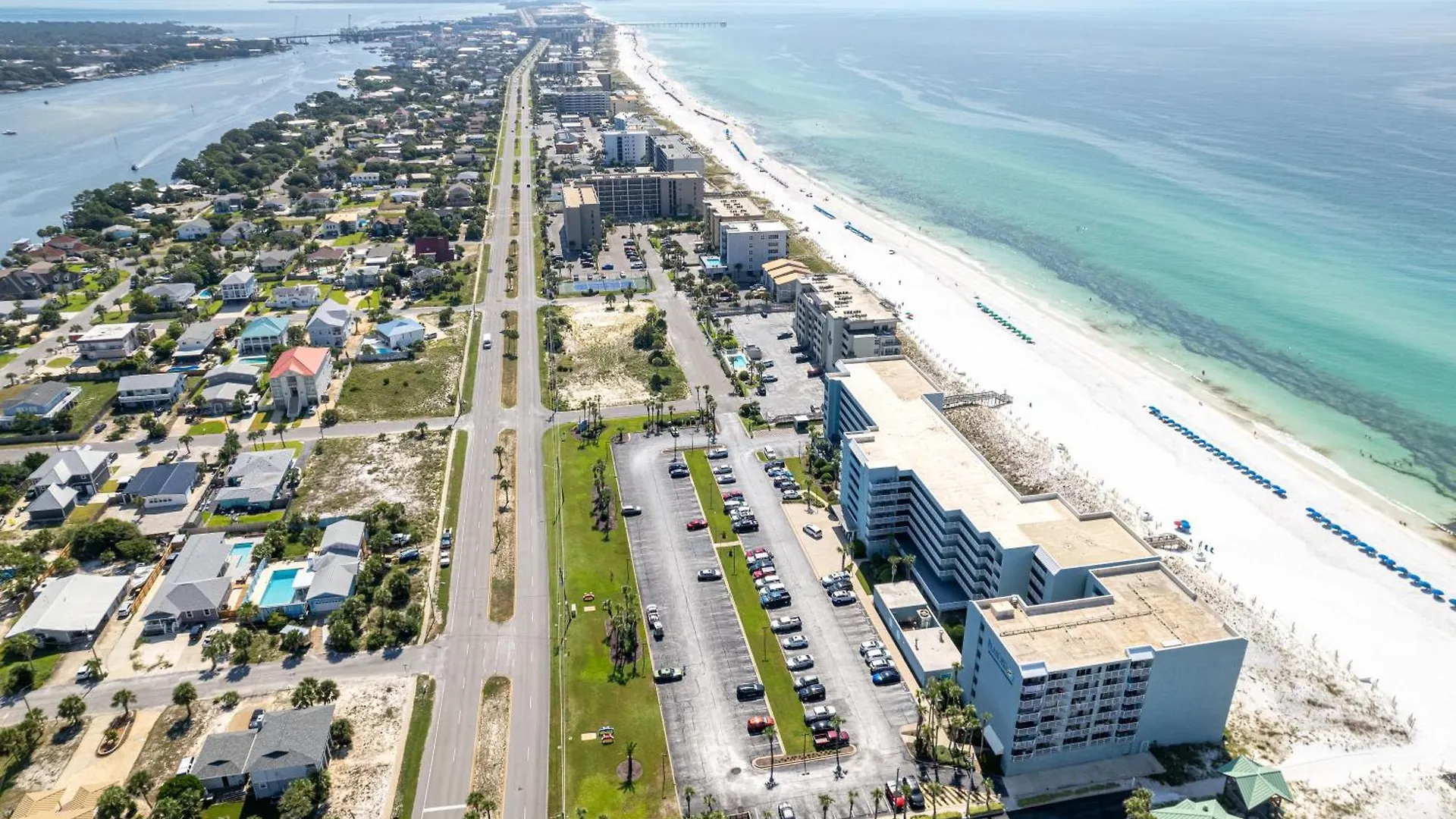 Apartment Sandpiper Cove 2042- By Holiday Isle Properties Destin